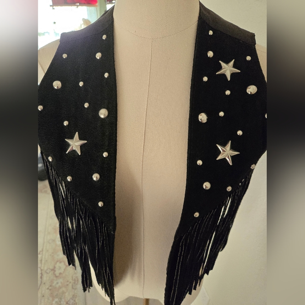 Pretty Vest By Iou View 3